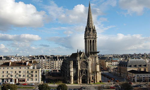Caen, cathédrale, bâtiments - Contact